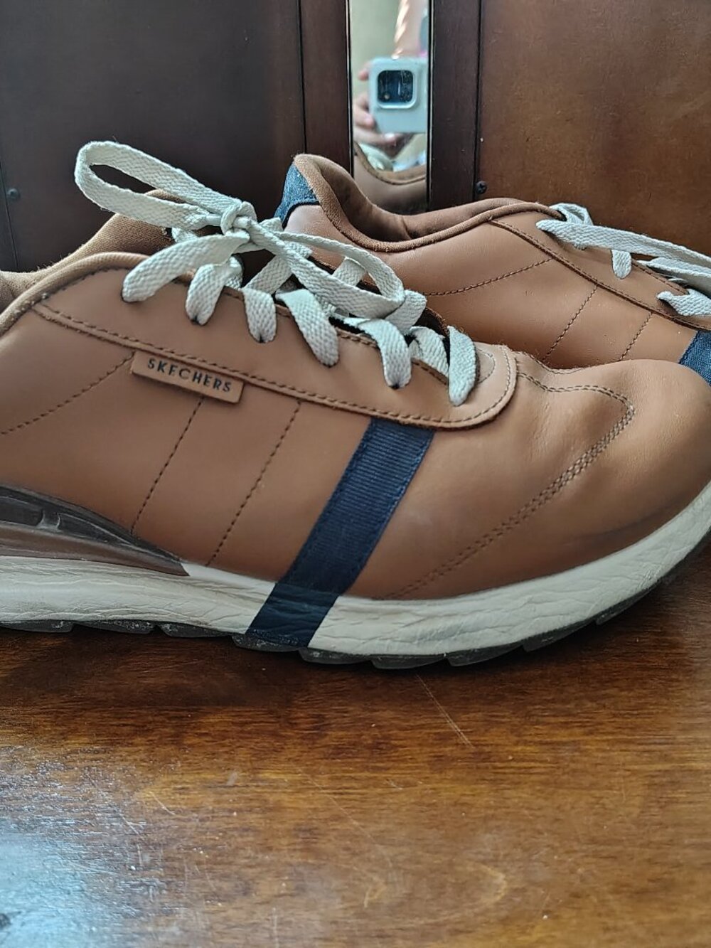 Skechers Men's Brown Leather Sneakers